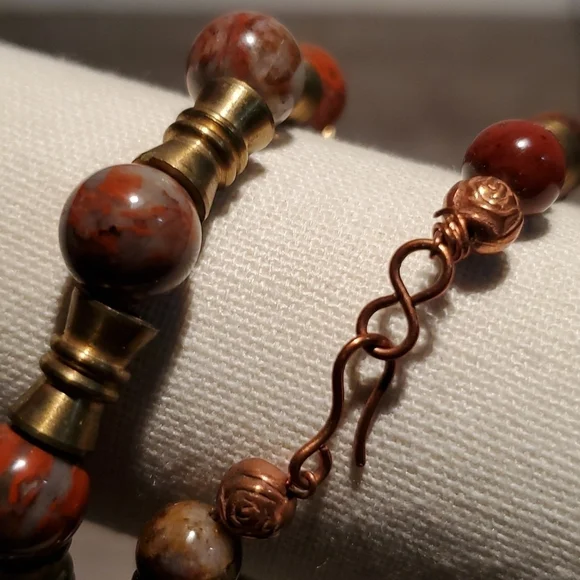 🦋NIB TIGER EYE BRASS NECKLACE